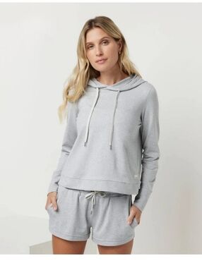 VUORI Women's Halo Essential Hoodie